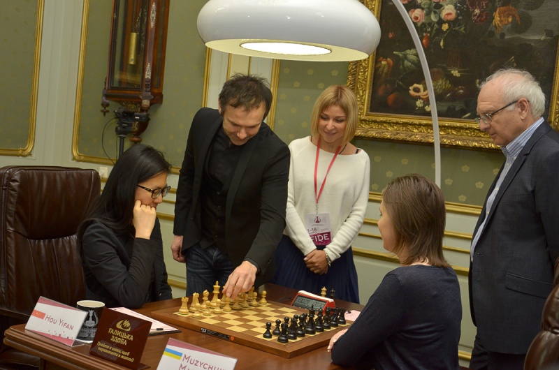 chess-women-Lviv_2016-03-06_6591sa_KOV