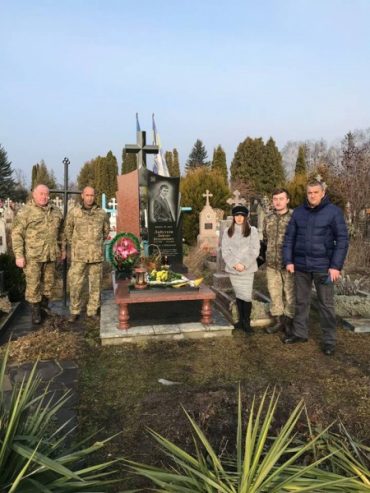 На Тернопільщині вшанували пам'ять військового журналіста ...